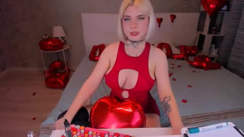 Snapshot of nikarocks chatting on 02-13-25, 06:38 nikarocks online show from 02-13-25, 06:38
