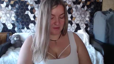 Nika online show from 02-11-26, 06:18