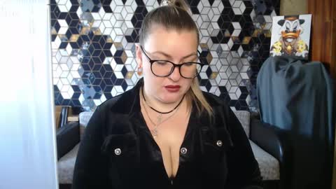 Nika online show from 05-06-26, 05:14