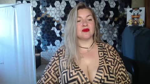 Nika online show from 05-20-26, 05:13