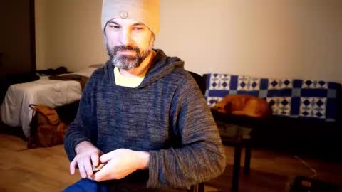 Nike Jude online show from 12-15-25, 10:52