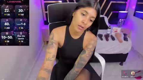 Niki online show from 12-21-24, 01:42