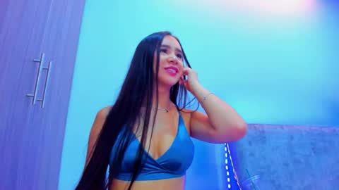 Snapshot of nikii_white chatting on 03-21-26, 08:19 nikii_white online show from 03-21-26, 08:19