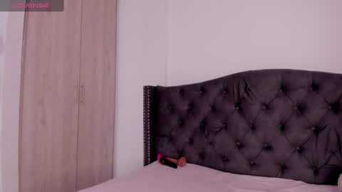 Snapshot of nikiibrooks chatting on 07-30-26, 12:04 Niikii online show from 07-30-26, 12:04