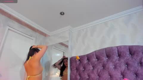 Nikki online show from 10-15-25, 03:39