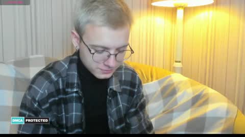 Niki online show from 12-29-24, 02:06