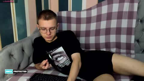 Niki online show from 01-30-25, 12:37