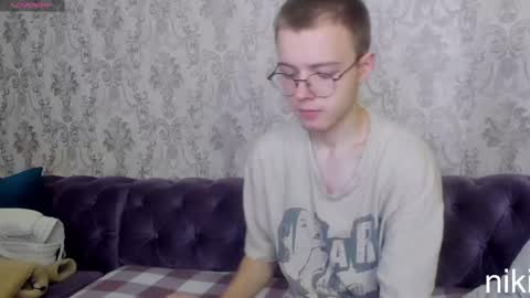 Niki online show from 02-14-25, 07:33