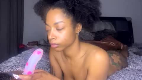 Snapshot of nikitalove104 chatting on 12-15-25, 11:31 nikitalove104 online show from 12-15-25, 11:31