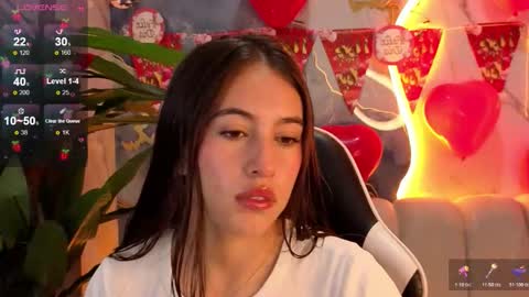 Snapshot of nikka_tx chatting on 02-12-26, 01:06 Online 2200 to 600 online show from 02-12-26, 01:06