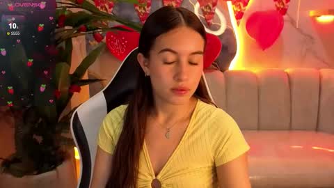 Snapshot of nikka_tx chatting on 02-16-26, 12:56 Online 2200 to 600 online show from 02-16-26, 12:56