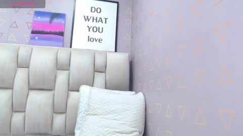 Nilly online show from 12-14-24, 08:13