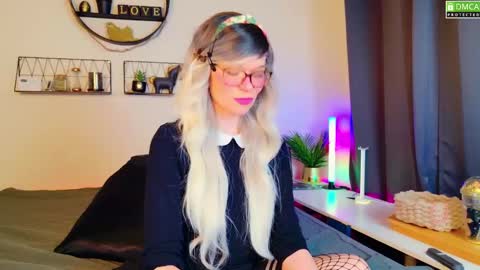 Kitty Chatte online show from 02-19-25, 08:41