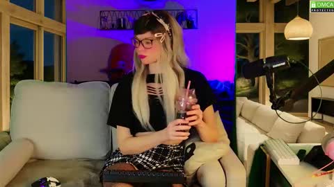 Kitty Chatte online show from 03-03-26, 09:21