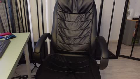 nikki online show from 12-13-24, 09:46