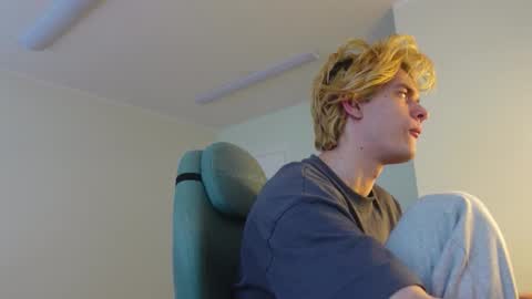 nikki online show from 02-01-26, 02:04