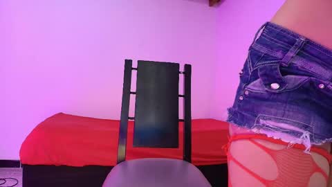 nikki_uwu online show from 05-04-26, 07:43