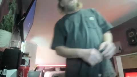 nikkiandtony online show from 01-02-25, 06:40