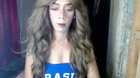 Snapshot of nikkie_dragon chatting on 01-20-25, 04:55 nikkie online show from 01-20-25, 04:55