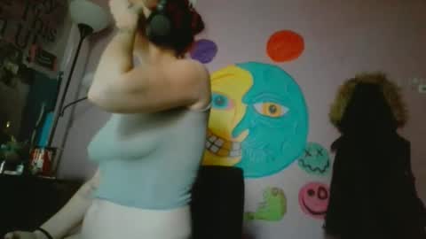 Snapshot of nikkietwotimes420 chatting on 05-03-26, 10:27 Nikkie online show from 05-03-26, 10:27