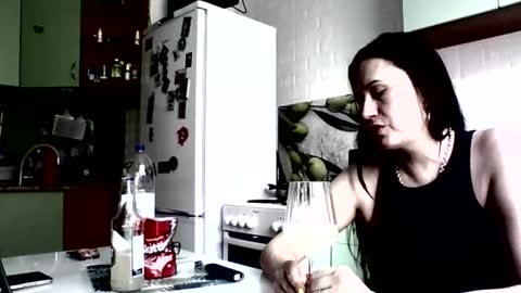 nikkikoks online show from 04-15-26, 09:05