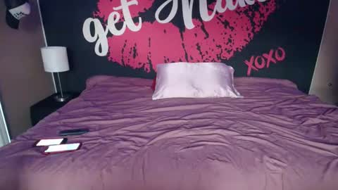 Snapshot of nikkilynnerotic chatting on 02-25-25, 01:20 NikkiLynnErotic online show from 02-25-25, 01:20