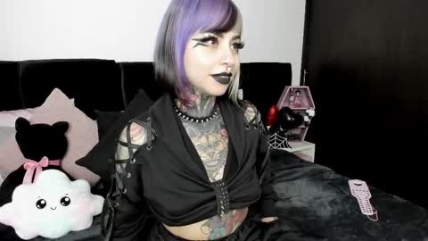 Nikki Ramone   online show from 03-07-25, 06:02