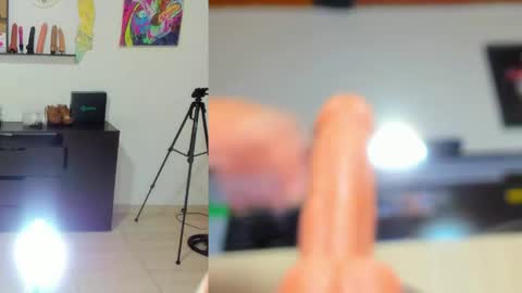 Snapshot of nikky__rosse chatting on 04-23-26, 10:58 nikky__rosse online show from 04-23-26, 10:58