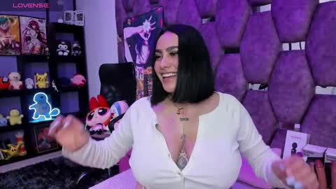 nikky_latin online show from 05-17-26, 04:32