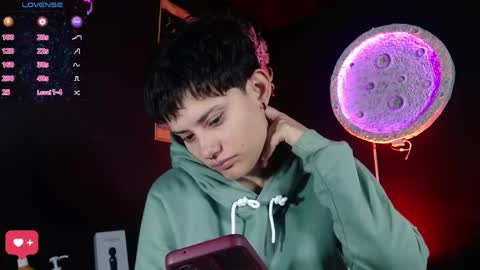 Nikky online show from 05-09-26, 01:16