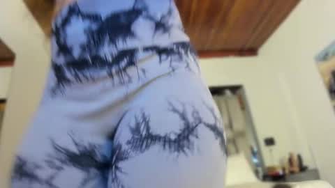     online show from 11-06-25, 11:11