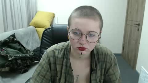 nikkysnow online show from 10-01-25, 08:09