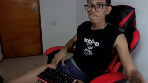 niklaus_wolf online show from 03-22-26, 12:58