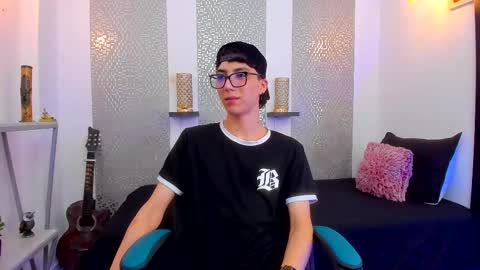    online show from 02-18-25, 07:43