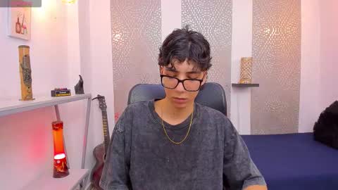    online show from 10-01-25, 04:51