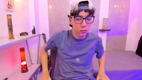    online show from 10-08-25, 04:32