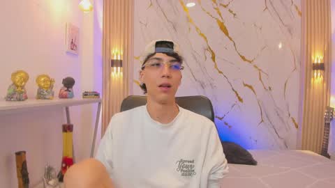    online show from 05-06-26, 04:30