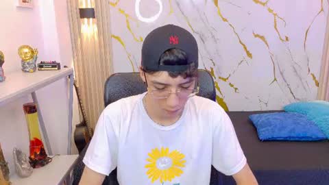    online show from 06-25-26, 04:23