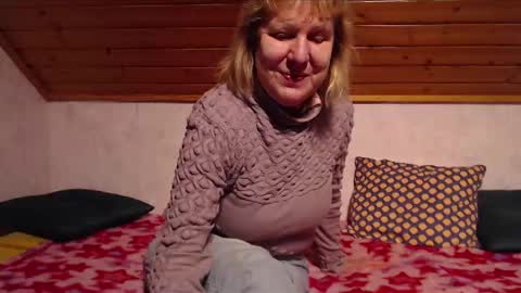 Nikole1 online show from 12-15-24, 03:09