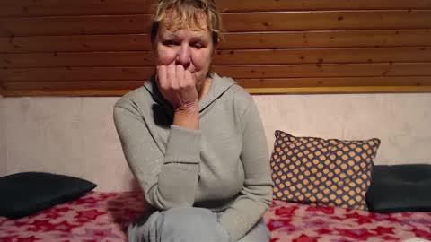 Nikole1 online show from 12-16-24, 05:22