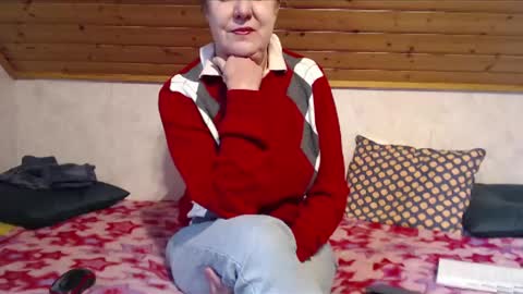 Nikole1 online show from 12-22-24, 12:05