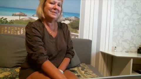 Snapshot of nikole111 chatting on 10-01-25, 06:52 Nikole1 online show from 10-01-25, 06:52