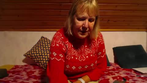 Snapshot of nikole111 chatting on 10-04-25, 09:18 Nikole1 online show from 10-04-25, 09:18