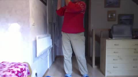 Snapshot of nikole111 chatting on 10-16-25, 08:15 Nikole1 online show from 10-16-25, 08:15