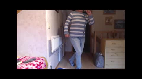 Snapshot of nikole111 chatting on 10-19-25, 09:10 Nikole1 online show from 10-19-25, 09:10