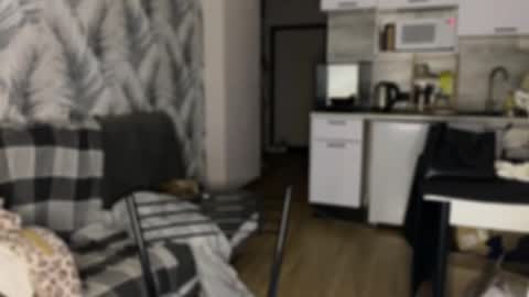 Snapshot of nikoli_naw chatting on 04-20-26, 07:37 nikoli_naw online show from 04-20-26, 07:37