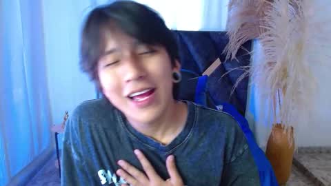 Snapshot of nikoo_18 chatting on 03-20-26, 03:06 Niko online show from 03-20-26, 03:06