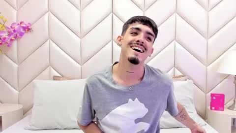 Niko Stone online show from 09-20-25, 02:23