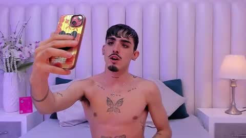 Niko Stone online show from 09-28-25, 05:46