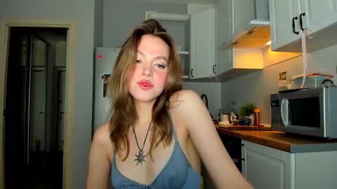 Snapshot of niky_jess chatting on 01-31-25, 05:19 Veronica online show from 01-31-25, 05:19